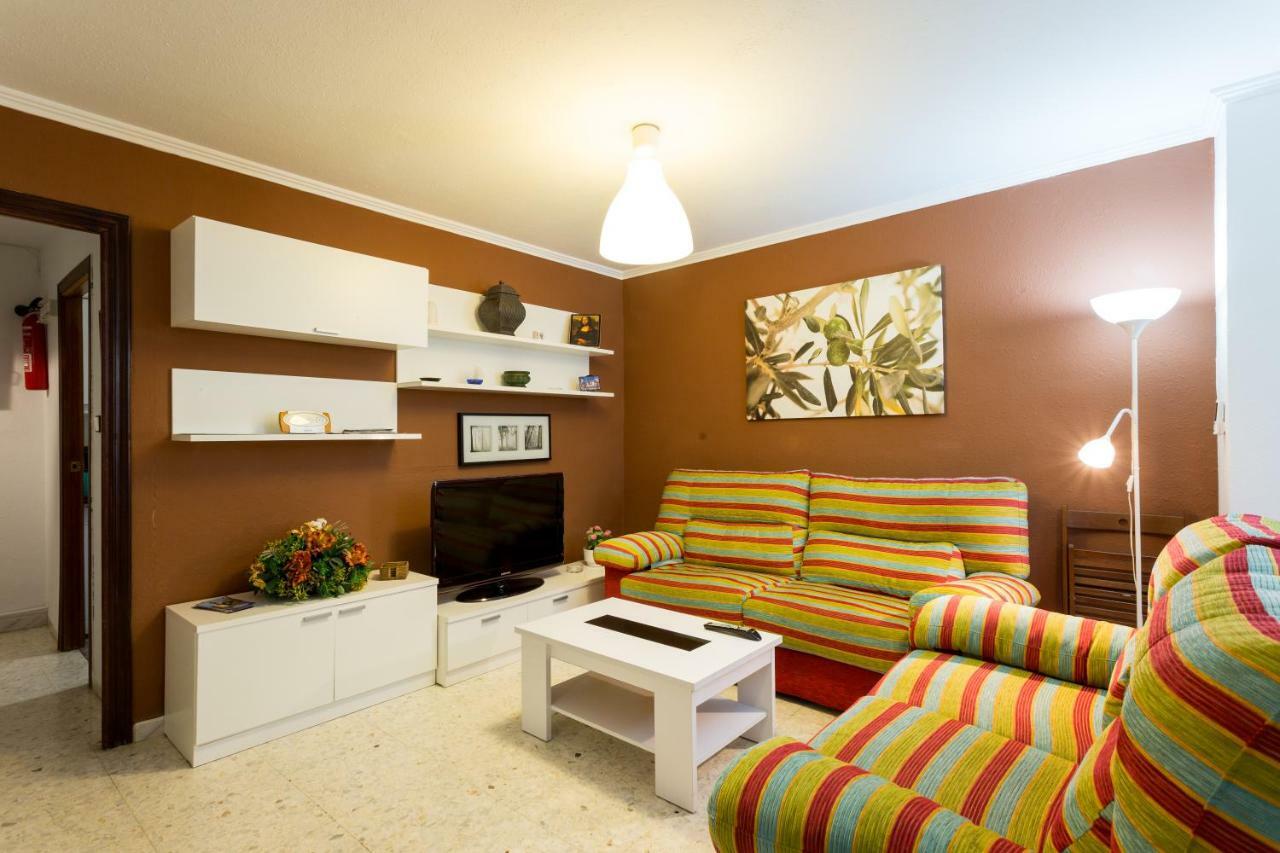 Holi-Rent Albareda Apartment เซบีญา ภายนอก รูปภาพ