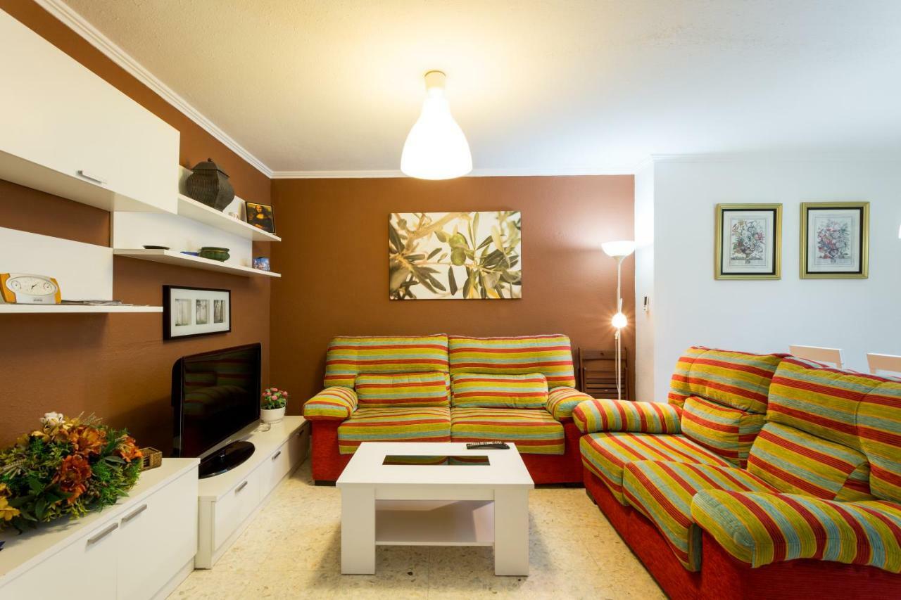 Holi-Rent Albareda Apartment เซบีญา ภายนอก รูปภาพ
