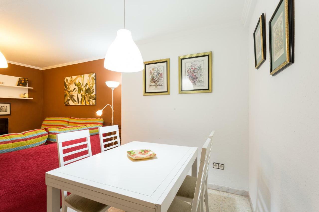 Holi-Rent Albareda Apartment เซบีญา ภายนอก รูปภาพ