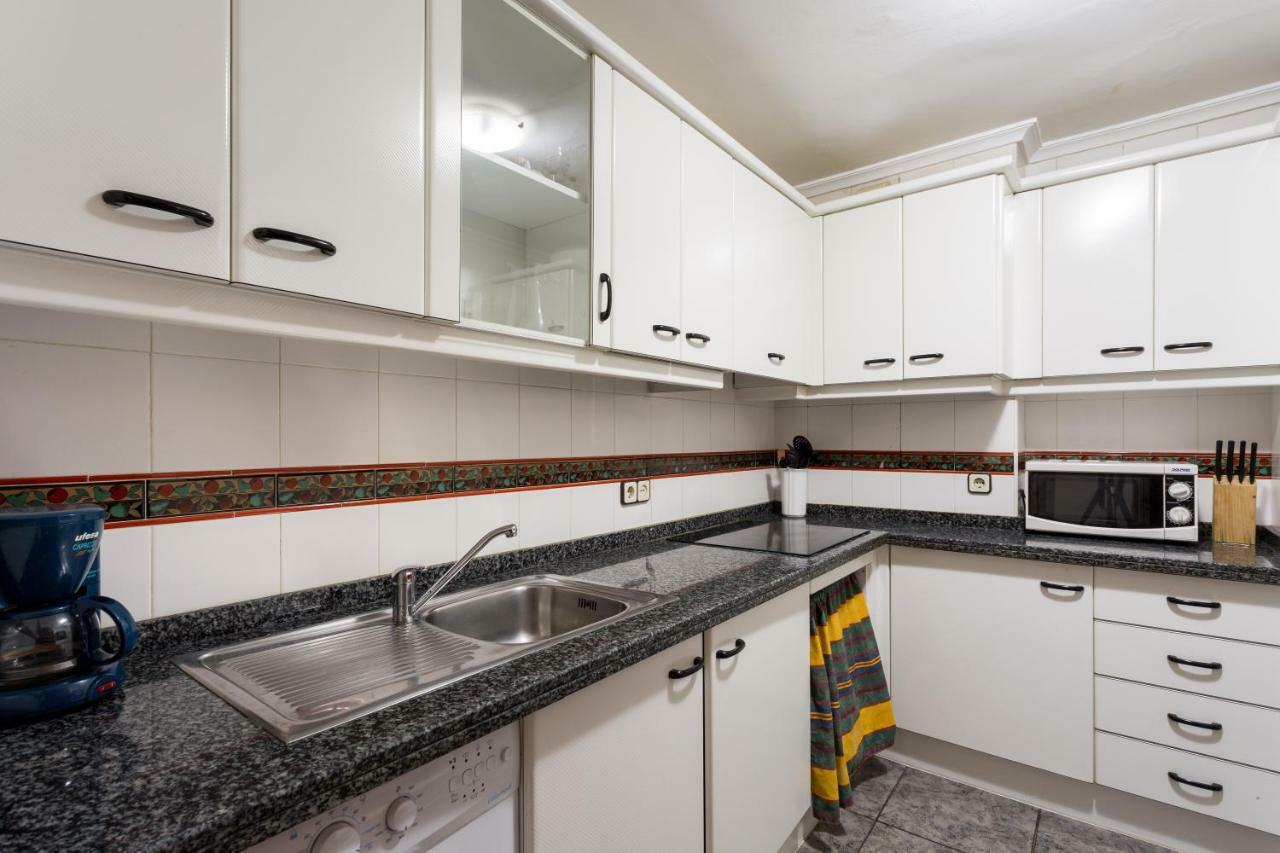 Holi-Rent Albareda Apartment เซบีญา ภายนอก รูปภาพ