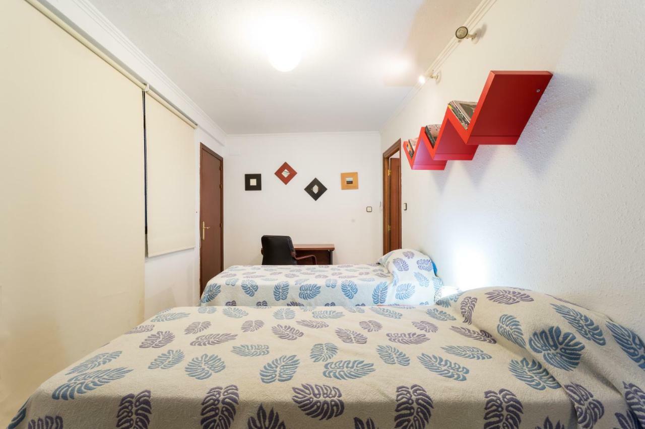 Holi-Rent Albareda Apartment เซบีญา ภายนอก รูปภาพ