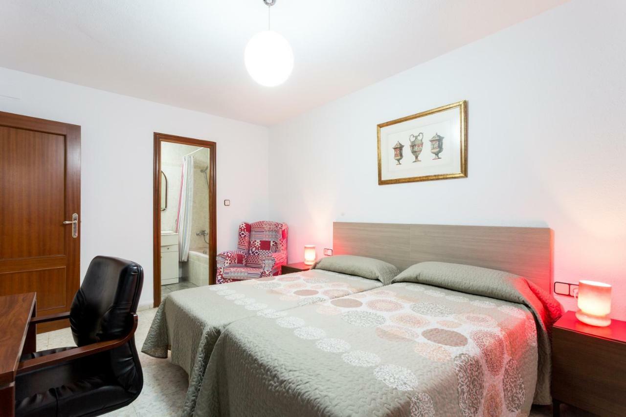 Holi-Rent Albareda Apartment เซบีญา ภายนอก รูปภาพ