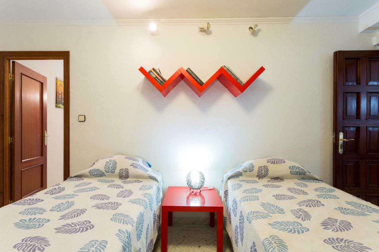 Holi-Rent Albareda Apartment เซบีญา ภายนอก รูปภาพ